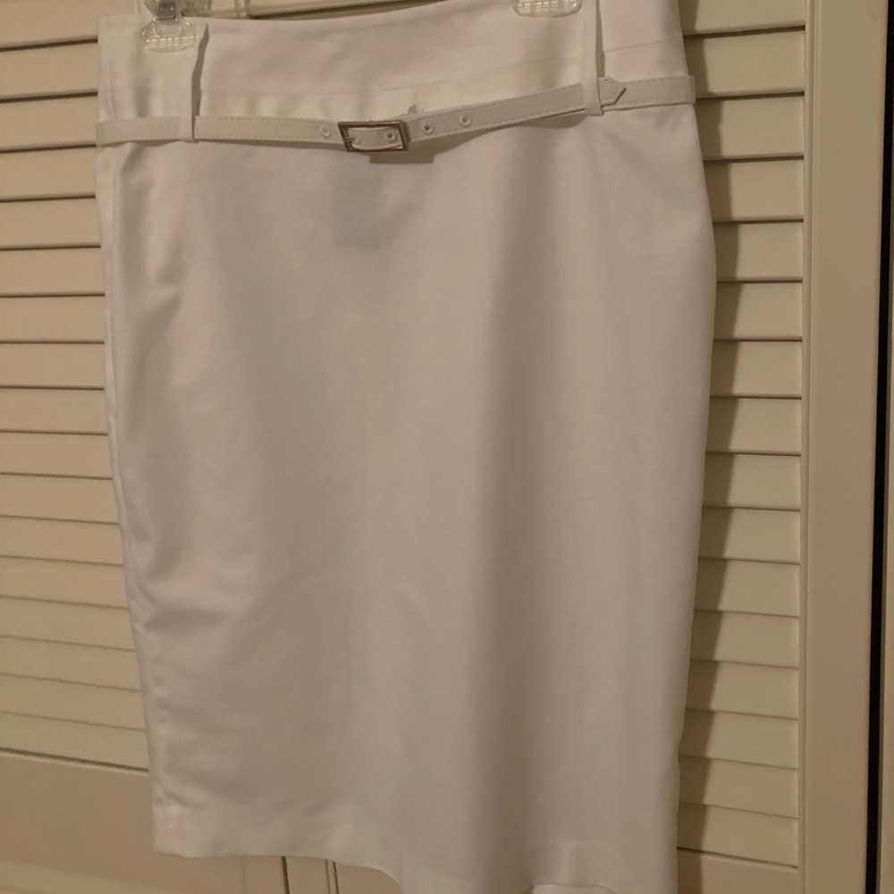White pencil skirt